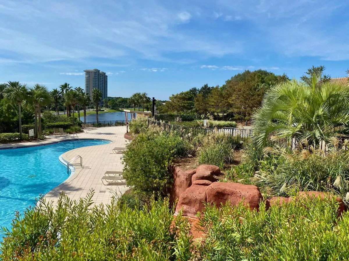 Ocean View Luxurious Condo-Best Location + Balcony Destin Apartment