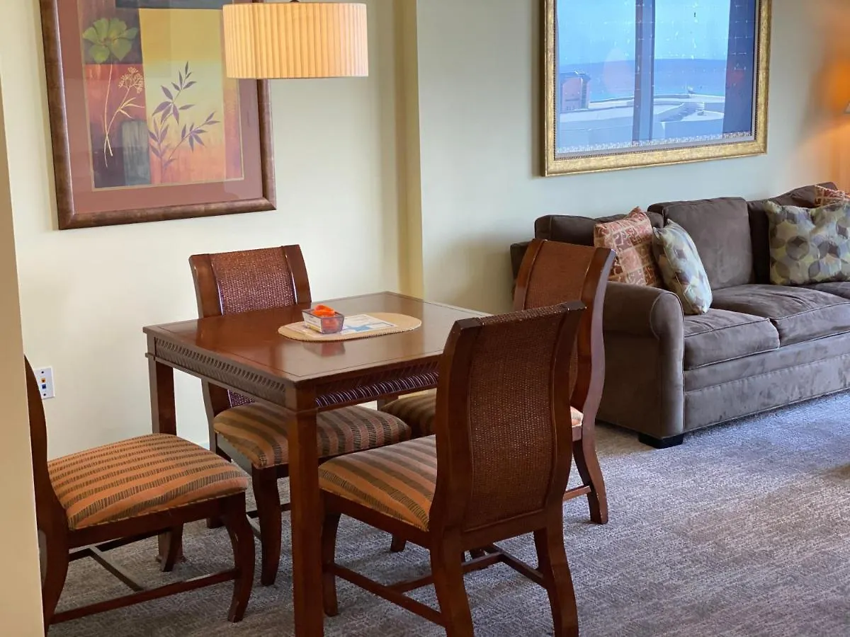 Ocean View Luxurious Condo-Best Location + Balcony Destin
